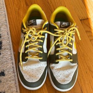 Men’s Nike Dunks size 12